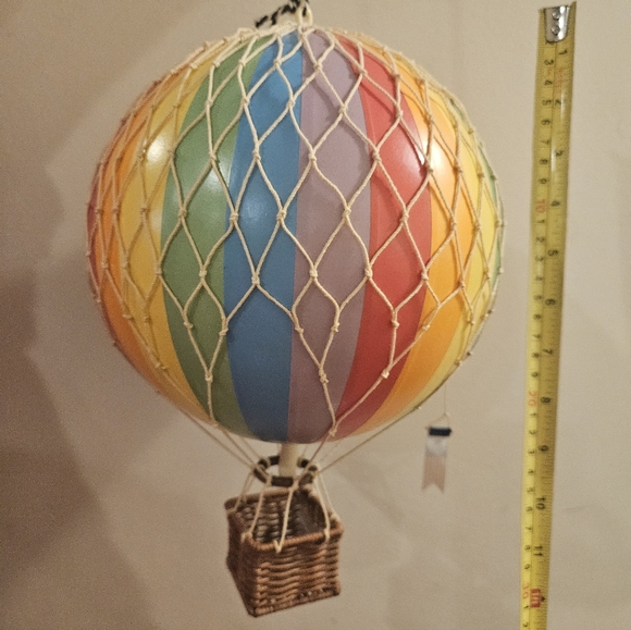 Colorful Hot Air Balloon Hanging Decor - Picture 4 of 5